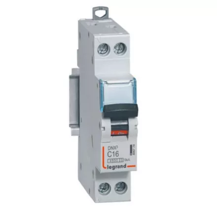 Legrand 406774 Disjoncteur DNX³ 16A courbe C Ph+N bornes vis