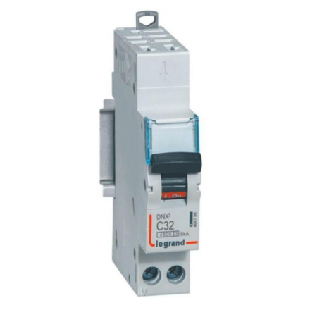 Legrand 406786 - Disjoncteur modulaire DNX3 32A 1P+N Courbe C