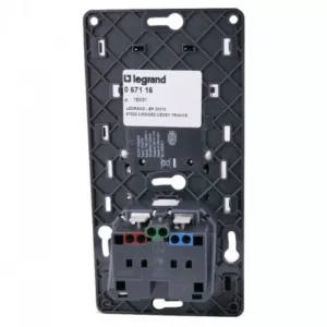 Prise Semi-Encastrée Céliane Legrand 067116